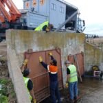 Intervención urgente: avanzan trabajos para evitar anegamientos​