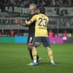 El provocador gesto de una figura de Riestra hacia el banco de suplentes de Boca: “Están enojados, dicen de todo”